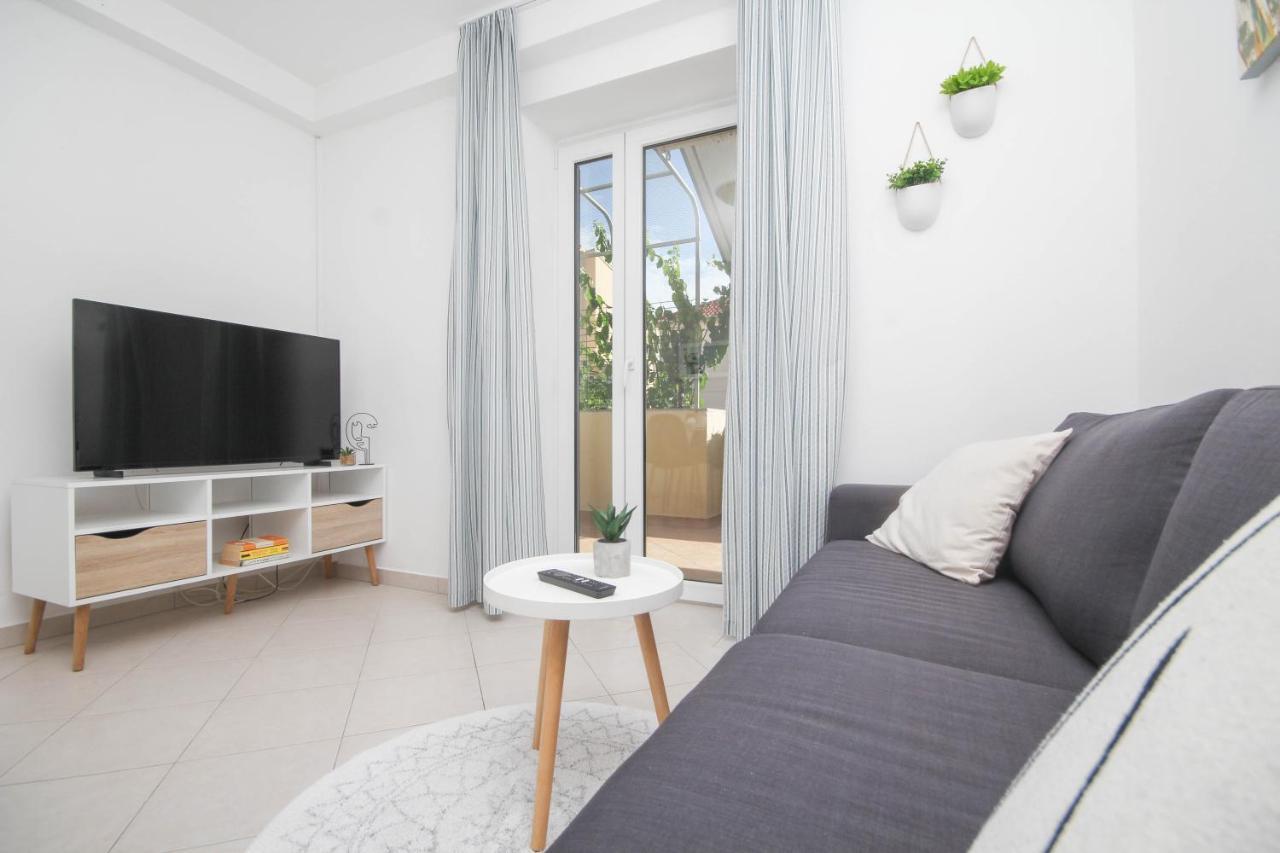 Family Petrov Apartments Vodice Extérieur photo