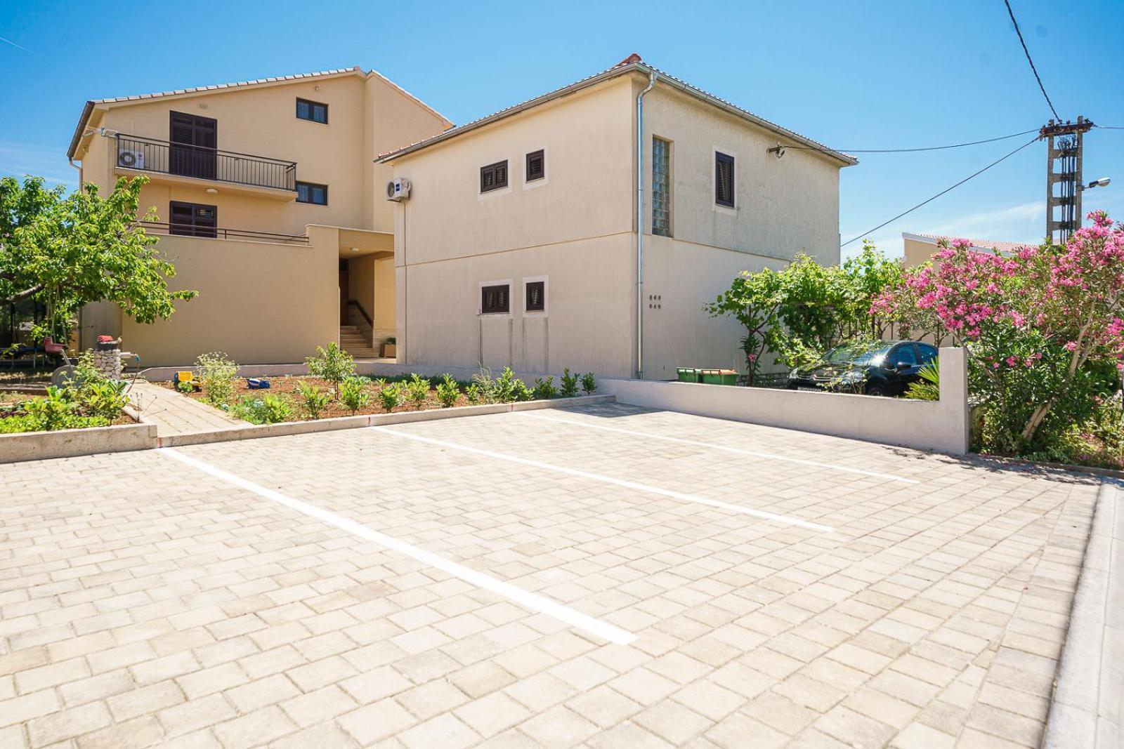 Family Petrov Apartments Vodice Extérieur photo